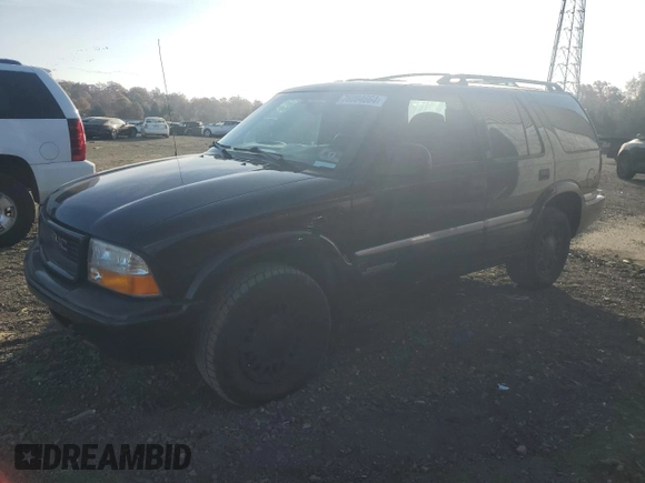 1998 GMC Jimmy SLE with VIN 1GKDT13W6W2543854, listed as a Copart auction lot 76004664 with 157,457 mi miles and Salvage Title. Bid and sale history available at carsss.com. Image 1.