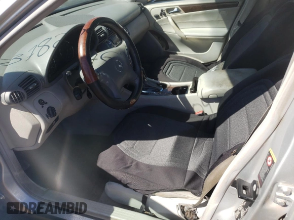 2005 Mercedes-Benz C 320 with VIN WDBRF64J05F566402, listed as a Copart auction lot 73782604 with 126,096 mi miles and Salvage Title. Bid and sale history available at DreamBid. Image 7.