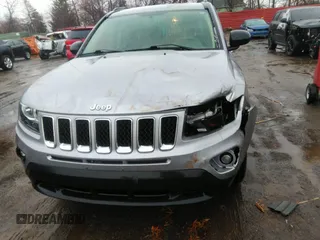 2016 Jeep Compass Sport with VIN 1C4NJDBB0GD520971, listed as a IAAI auction lot 41931731 with 124,038 mi miles and . Bid and sale history available at carsss.com. Image 6.
