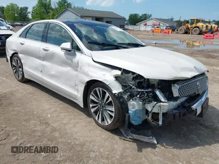 2017 Lincoln MKZ Reserve z VIN 3LN6L5F91HR627799, wystawiony jako IAAI lot #42280512 z przebiegiem 110 632 mil mil oraz . Historia ofert i sprzedaży dostępna na DreamBid. Obrazek 1.