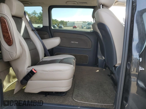 2020 Mercedes-Benz Metris with VIN W1WV0FEY2L3762177, listed as a Copart auction lot 44027605 with 30,685 mi miles and Salvage Title. Bid and sale history available at DreamBid. Image 11.