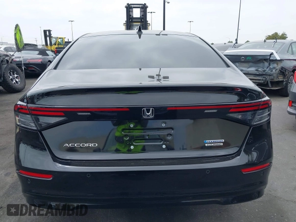 2025 Honda Accord Touring with VIN 1HGCY2F82SA033286, listed as a IAAI auction lot 42110972 with 773 mi miles and . Bid and sale history available at DreamBid. Image 16.