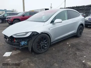 2016 Tesla Model X 70D with VIN 5YJXCAE25GF019550, listed as a IAAI auction lot 41555096 with 47,500 mi miles. Bid and sale history available at carsss.com. Image 2.