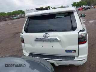 2018 Toyota 4Runner SR5 with VIN JTEBU5JR6J5556143, listed as a IAAI auction lot 42012478 with 87,394 mi miles and . Bid and sale history available at carsss.com. Image 16.