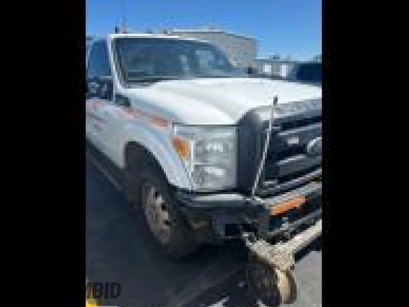 2016 Ford F-250 XLT with VIN 1FT7X2B67GEB70957, listed as a IAAI auction lot 42843825 with 215,003 mi miles and . Bid and sale history available at DreamBid. Image 29.