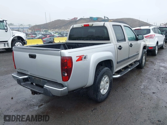 2005 Chevrolet Colorado 1SF LS Z71 with VIN 1GCDT136158270880, listed as a IAAI auction lot 42198834 with 104,019 mi miles. Bid and sale history available at carsss.com. Image 4.