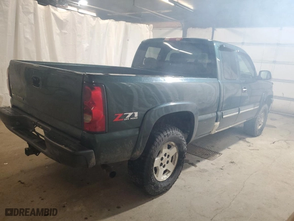 2006 Chevrolet Silverado 1500 LT1 with VIN 2GCEK19B761287571, listed as a Copart auction lot 51530405 with 196,250 mi miles and Clean Title. Bid and sale history available at carsss.com. Image 3.