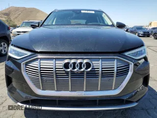 2019 Audi e-tron Prestige with VIN WA1VAAGEXKB021854, listed as a Copart auction lot 65940923 with 40,753 mi miles. Bid and sale history available at carsss.com. Image 5.