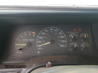1998 Chevrolet Silverado 1500 with VIN 1GCEK14R0WZ137636, listed as a Copart auction lot 50781335 with 276,184 mi miles and Salvage Title. Bid and sale history available at DreamBid. Image 9.