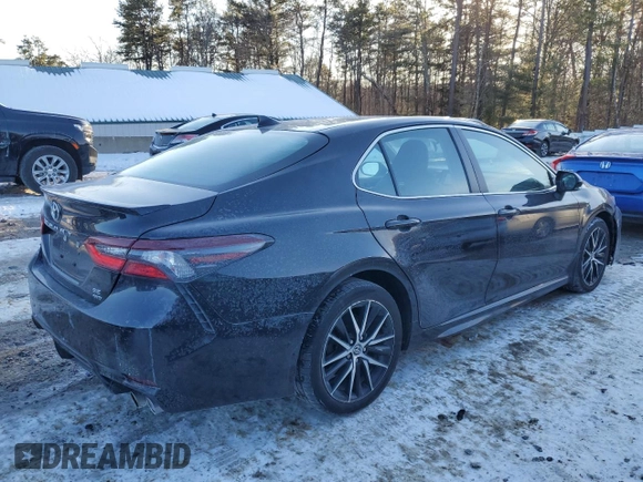 2023 Toyota Camry SE z VIN 4T1G11BK4PU077906, wystawiony jako Copart lot #88947725 z przebiegiem 27 377 mil mil oraz Nie do naprawy • Non repairable. Historia ofert i sprzedaży dostępna na DreamBid. Obrazek 3.