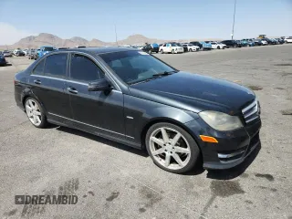 2012 Mercedes-Benz C 250 Sport z VIN WDDGF4HB3CA597983, wystawiony jako Copart lot #62301835 z przebiegiem 194 268 mil mil oraz Czysty tytuł • Clean title. Historia ofert i sprzedaży dostępna na DreamBid. Obrazek 4.