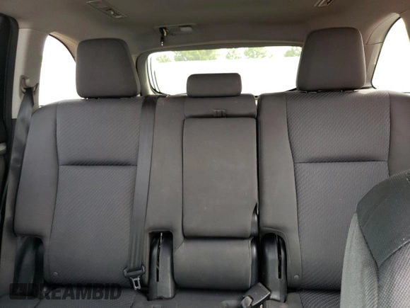 2015 Toyota Highlander LE z VIN 5TDBKRFH2FS121445, wystawiony jako Copart lot #57649785 z przebiegiem 220 455 mil mil oraz Czysty tytuł • Clean title. Historia ofert i sprzedaży dostępna na DreamBid. Obrazek 10.