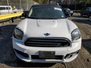 2018 MINI Countryman Cooper with VIN WMZYS7C37J3E08896, listed as a Copart auction lot 45502785 with 52,736 mi miles and Salvage title. Bid and sale history available at DreamBid. Image 5.