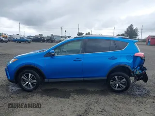 2018 Toyota RAV4 XLE with VIN 2T3RFREV0JW722354, listed as a IAAI auction lot 41974466 with 65,013 mi miles. Bid and sale history available at carsss.com. Image 15.