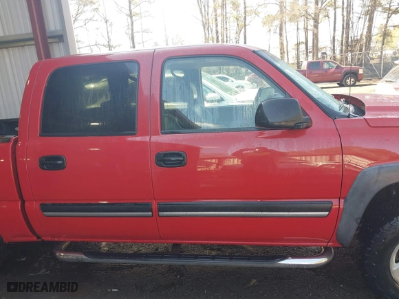 2006 Chevrolet Silverado 1500 LT1 with VIN 2GCEK13TX61173467, listed as a IAAI auction lot 41845953 with 201,552 mi miles. Bid and sale history available at carsss.com. Image 14.