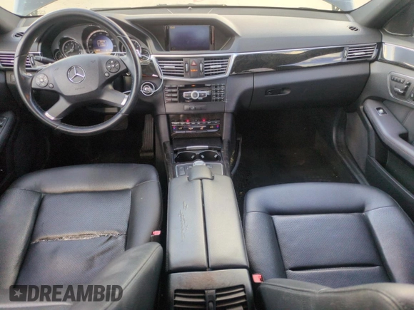 2012 Mercedes-Benz E 350 Luxury z VIN WDDHF5KB0CA590301, wystawiony jako Copart lot #56599885 z przebiegiem 115 802 mil mil oraz Szkoda całkowita • Salvage title. Historia ofert i sprzedaży dostępna na DreamBid. Obrazek 8.