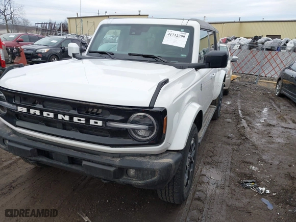 2022 Ford Bronco with VIN 1FMDE5BH3NLB46428, listed as a IAAI auction lot 41712299 with 35,930 mi miles. Bid and sale history available at carsss.com. Image 17.