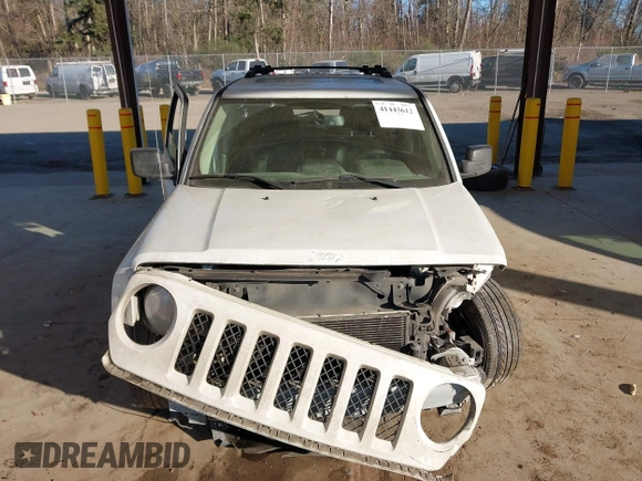 2015 Jeep Patriot Limited with VIN 1C4NJRCB9FD177233, listed as a IAAI auction lot 41443612 with 149,096 mi miles and . Bid and sale history available at DreamBid. Image 13.