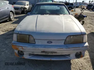 1988 Ford Mustang with VIN 1FABP41A7JF117002, listed as a Copart auction lot 84570564 with 63,626 mi miles and Clean title. Bid and sale history available at DreamBid. Image 5.