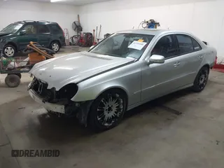 2007 Mercedes-Benz E-Class 3.5L with VIN WDBUF87X77B167115, listed as a IAAI auction lot 41721446 with 184,721 mi miles. Bid and sale history available at carsss.com. Image 22.