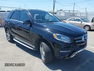 2017 Mercedes-Benz GLE 350 z VIN 4JGDA5HB8HA822516, wystawiony jako IAAI lot #42304641 z przebiegiem 111 365 mil mil oraz . Historia ofert i sprzedaży dostępna na DreamBid. Obrazek 1.