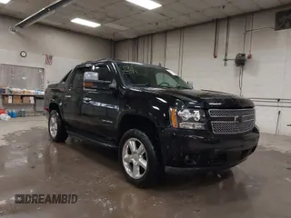 2008 Chevrolet Avalanche LTZ with VIN 3GNFK12378G241599, listed as a IAAI auction lot 41812571 with 137,502 mi miles. Bid and sale history available at carsss.com. Image 1.