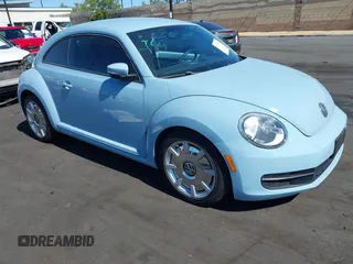 2012 Volkswagen Beetle 2.5L PZEV with VIN 3VWJP7AT4CM659621, listed as a IAAI auction lot 42290958 with 95,271 mi miles and . Bid and sale history available at DreamBid. Image 1.