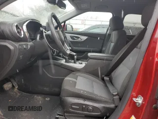 2024 Chevrolet Blazer LT z VIN 3GNKBHR43RS165920, wystawiony jako Copart lot #51974995 z przebiegiem 11 871 mil mil oraz Szkoda całkowita • Salvage title. Historia ofert i sprzedaży dostępna na DreamBid. Obrazek 7.