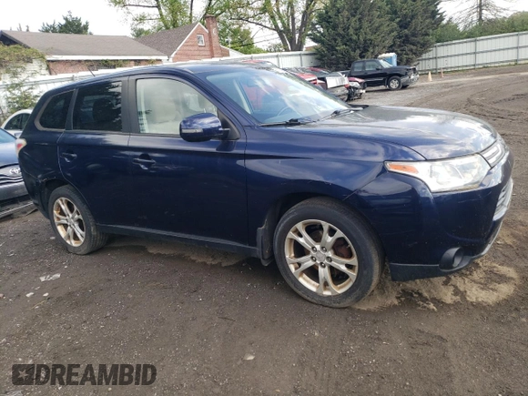 2014 Mitsubishi Outlander SE z VIN JA4AD3A37EZ014011, wystawiony jako Copart lot #55179055 z przebiegiem 208 791 mil mil oraz Czysty tytuł • Clean title. Historia ofert i sprzedaży dostępna na DreamBid. Obrazek 4.