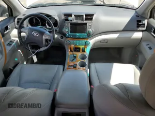 2008 Toyota Highlander Limited z VIN JTEEW44A082003829, wystawiony jako Copart lot #54850165 z przebiegiem 232 206 mil mil oraz Szkoda całkowita • Salvage title. Historia ofert i sprzedaży dostępna na DreamBid. Obrazek 8.