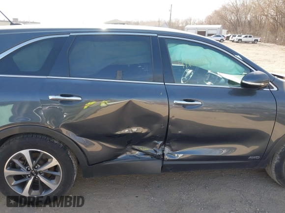 2020 Kia Sorento LX with VIN 5XYPGDA59LG683343, listed as a IAAI auction lot 41827929 with 103,222 mi miles and . Bid and sale history available at carsss.com. Image 13.