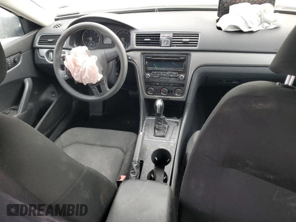 2014 Volkswagen Passat S с VIN 1VWAP7A31EC017152, выставлен на аукционе Copart как лот 51634025 с пробегом Не указан миль и Списание • Salvage title. История ставок и продаж доступна на DreamBid. Изображение 8.