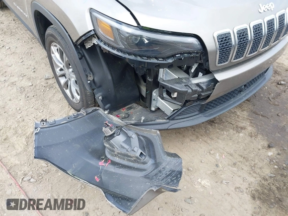 2021 Jeep Cherokee Altitude with VIN 1C4PJLLB8MD164590, listed as a IAAI auction lot 41919423 with 29,672 mi miles and . Bid and sale history available at DreamBid. Image 6.