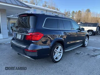 2013 Mercedes-Benz GL-Class GL 550 with VIN 4JGDF7DE8DA180001, listed as a IAAI auction lot 41525243 with 181,044 mi miles. Bid and sale history available at carsss.com. Image 4.