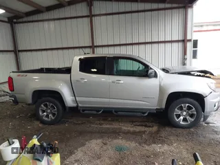 2017 Chevrolet Colorado 2WD Z71 z VIN 1GCGSDEN2H1166403, wystawiony jako IAAI lot #41750594 z przebiegiem 54 454 mil mil oraz . Historia ofert i sprzedaży dostępna na DreamBid. Obrazek 13.