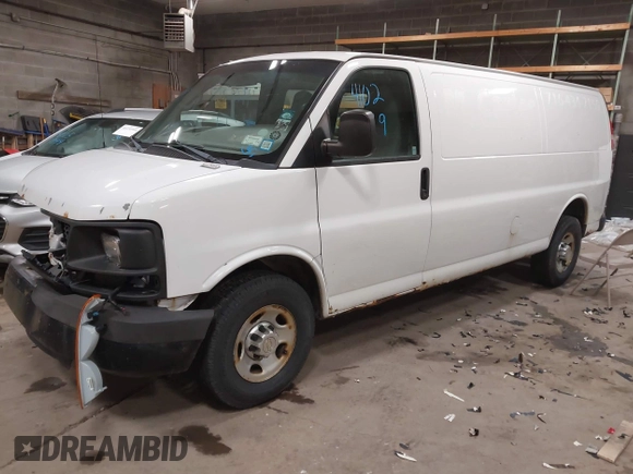 2012 Chevrolet Express Cargo Van with VIN 1GCWGGBA0C1100411, listed as a IAAI auction lot 41024219 with 197,251 mi miles. Bid and sale history available at carsss.com. Image 16.