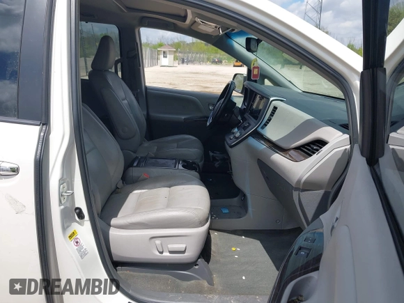 2016 Toyota Sienna XLE with VIN 5TDYK3DC4GS702638, listed as a IAAI auction lot 42255793 with 124,977 mi miles and . Bid and sale history available at DreamBid. Image 5.