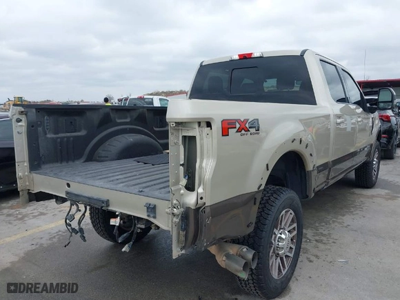 2017 Ford Super Duty F-250 SRW Lariat with VIN 1FT7W2BT2HED66296, listed as a IAAI auction lot 41515403 with 134,142 mi miles. Bid and sale history available at carsss.com. Image 4.