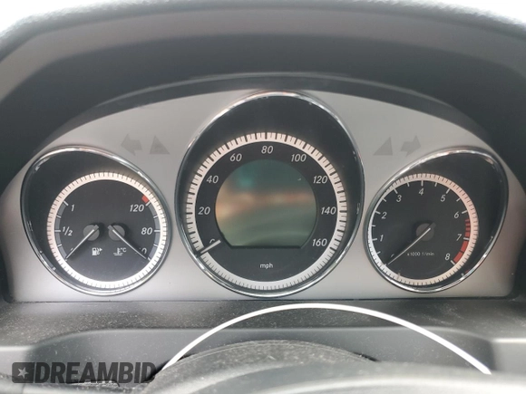 2011 Mercedes-Benz C 300 Sport с VIN WDDGF5EB5BR136844, выставлен на аукционе Copart как лот 63857685 с пробегом Не указан миль и Чистый • Clean title. История ставок и продаж доступна на DreamBid. Изображение 9.