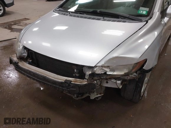 2006 Honda Civic LX z VIN 1HGFA16596L084828, wystawiony jako IAAI lot #40388132 z przebiegiem 193 760 mil mil oraz . Historia ofert i sprzedaży dostępna na DreamBid. Obrazek 6.