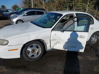 2004 Chevrolet Classic with VIN 1G1ND52F84M705659, listed as a IAAI auction lot 41313723 with 287,702 mi miles. Bid and sale history available at carsss.com. Image 6.
