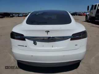2016 Tesla Model S 70 with VIN 5YJSA1E11GF136081, listed as a Copart auction lot 53470695 with 109,796 mi miles and Clean title. Bid and sale history available at DreamBid. Image 6.