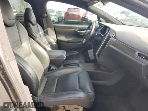 2016 Tesla Model X 70D with VIN 5YJXCAE2XGF001562, listed as a Copart auction lot 53539225 with 73,274 mi miles and Salvage Title. Bid and sale history available at DreamBid. Image 10.