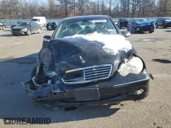 2004 Mercedes-Benz C 320 with VIN WDBRF64JX4F457945, listed as a Copart auction lot 88925605 with Not Provided miles and Salvage Title. Bid and sale history available at DreamBid. Image 5.