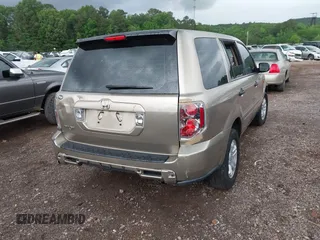 2007 Honda Pilot LX with VIN 5FNYF28197B002111, listed as a IAAI auction lot 42079540 with 1 mi miles. Bid and sale history available at carsss.com. Image 4.