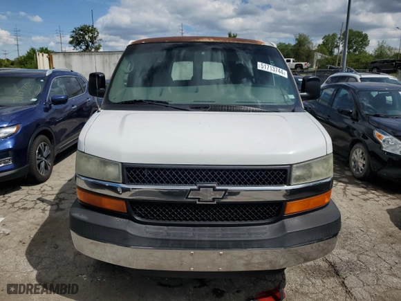 2007 Chevrolet Express Passenger with VIN 1GAHG39U171121199, listed as a Copart auction lot 51713744 with 150,064 mi miles and Salvage Title. Bid and sale history available at carsss.com. Image 5.