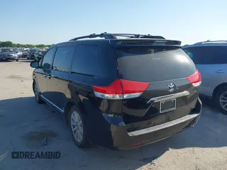 2013 Toyota Sienna XLE AAS with VIN 5TDYK3DC0DS293680, listed as a IAAI auction lot 42033734 with 136,171 mi miles and . Bid and sale history available at carsss.com. Image 3.