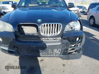 2008 BMW X5 4.8i z VIN 5UXFE83578LZ47417, wystawiony jako IAAI lot #42103465 z przebiegiem 130 942 mil mil oraz . Historia ofert i sprzedaży dostępna na DreamBid. Obrazek 6.