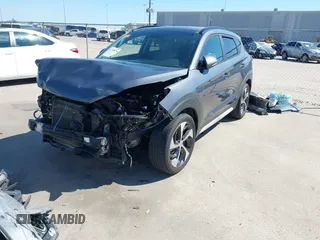 2017 Hyundai Tucson Sport z VIN KM8J33A25HU562988, wystawiony jako IAAI lot #41755874 z przebiegiem 112 000 mil mil oraz . Historia ofert i sprzedaży dostępna na DreamBid. Obrazek 19.