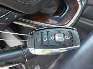 2017 Lincoln MKZ Hybrid Select с VIN 3LN6L5LUXHR663550, выставлен на аукционе IAAI как лот 42484367 с пробегом 183 979 миль миль и . История ставок и продаж доступна на DreamBid. Изображение 11.